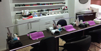 15€ από 30€ (-50%) για (1) ολοκληρωμένο ημιμόνιμο manicure και (1) σχηματισμό - βαφή φρυδιών, από το Stars Nails στα Σεπόλια, πλησίον σταθμού Μετρό.